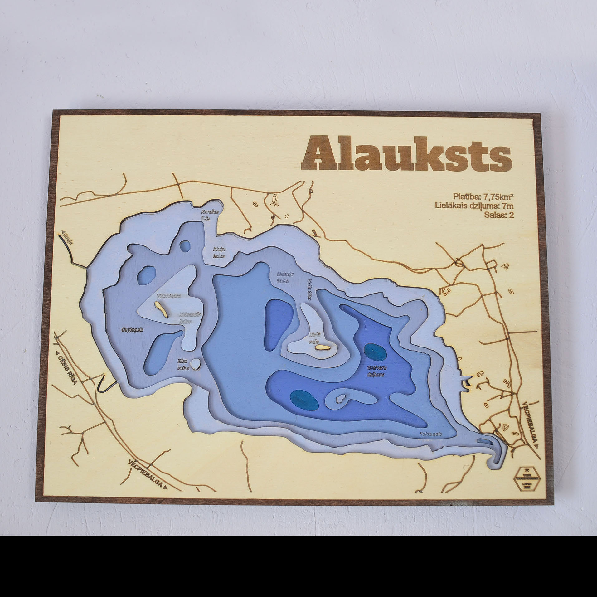 Dekoratīva koka karte "Alauksts"